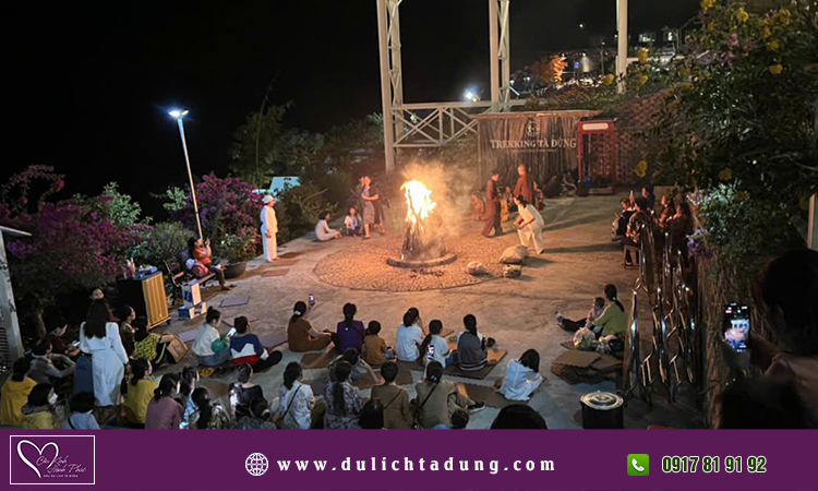 Tổ chức Teambuilding